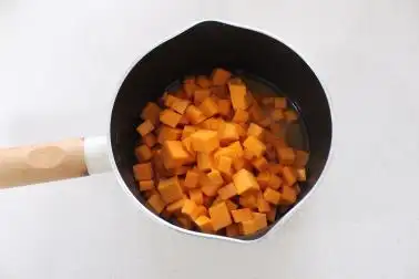 破壁机南瓜粥的做法_自制南瓜小米糊_南瓜糊做法教程