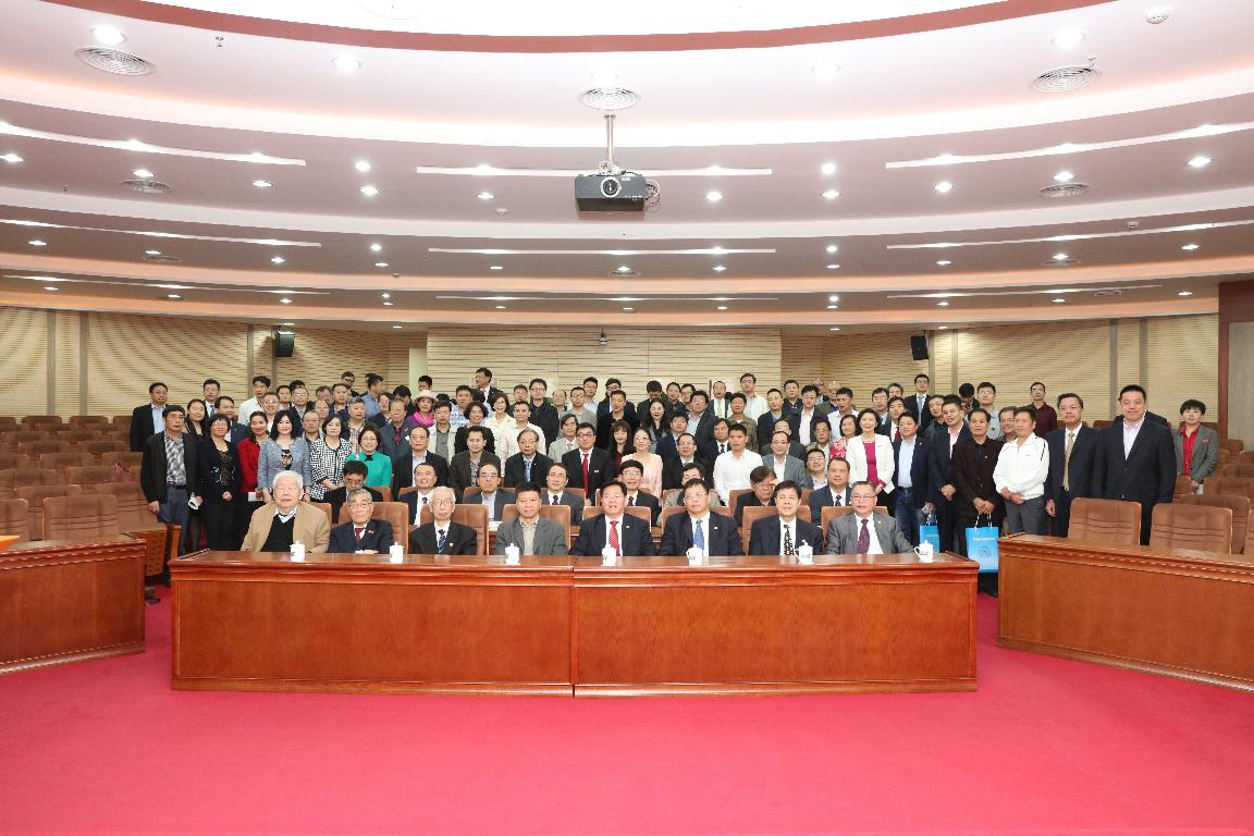 凝聚校友力量建设校友会_厦门大学校友_厦门大学校友总会第十七届理事会