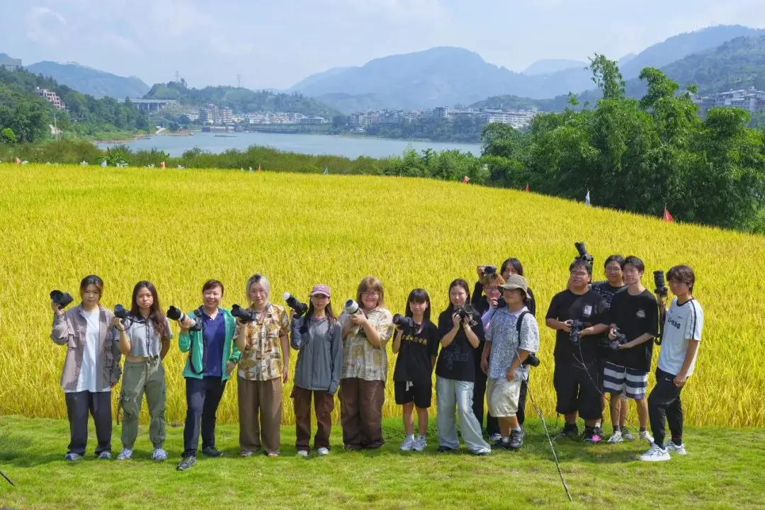 北京电影学院学生_北京电影学院社会实践_虚拟拍摄技术实践