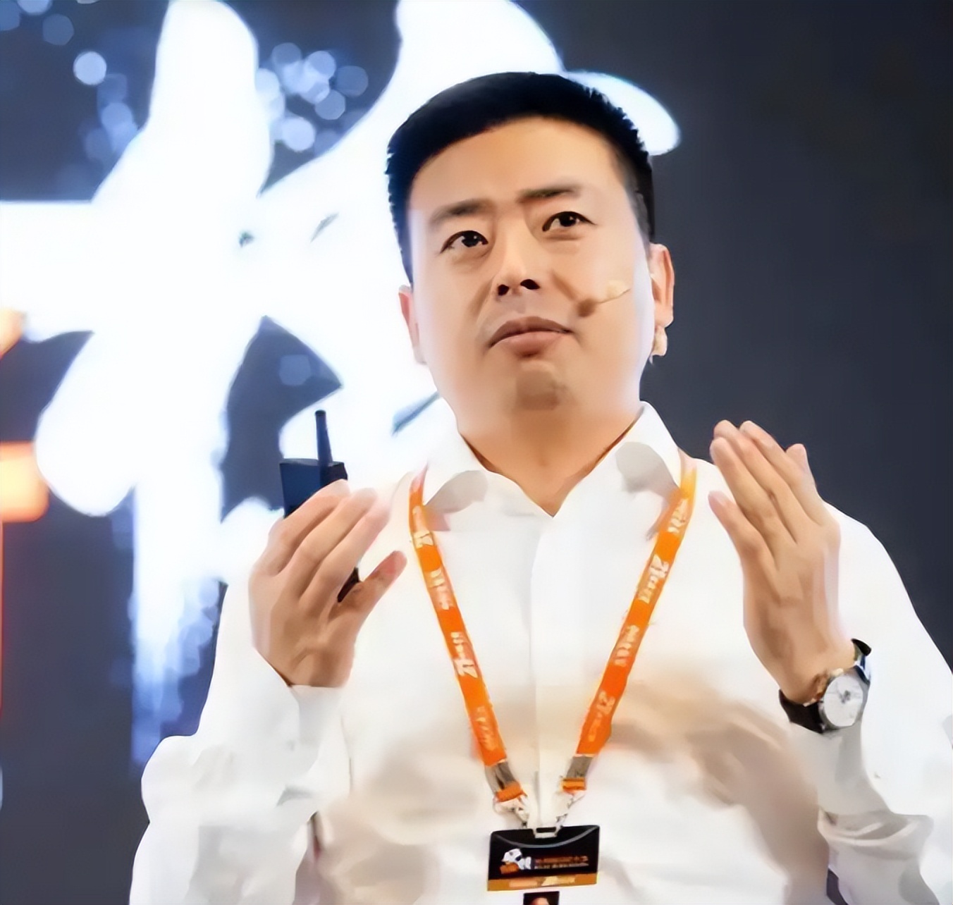 电商创业失败案例_叶国富名创优品创业故事_叶国富商业模式解析