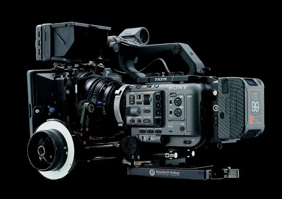CineAltaV电影摄影机_讯道电影机_FX6全画幅摄像机