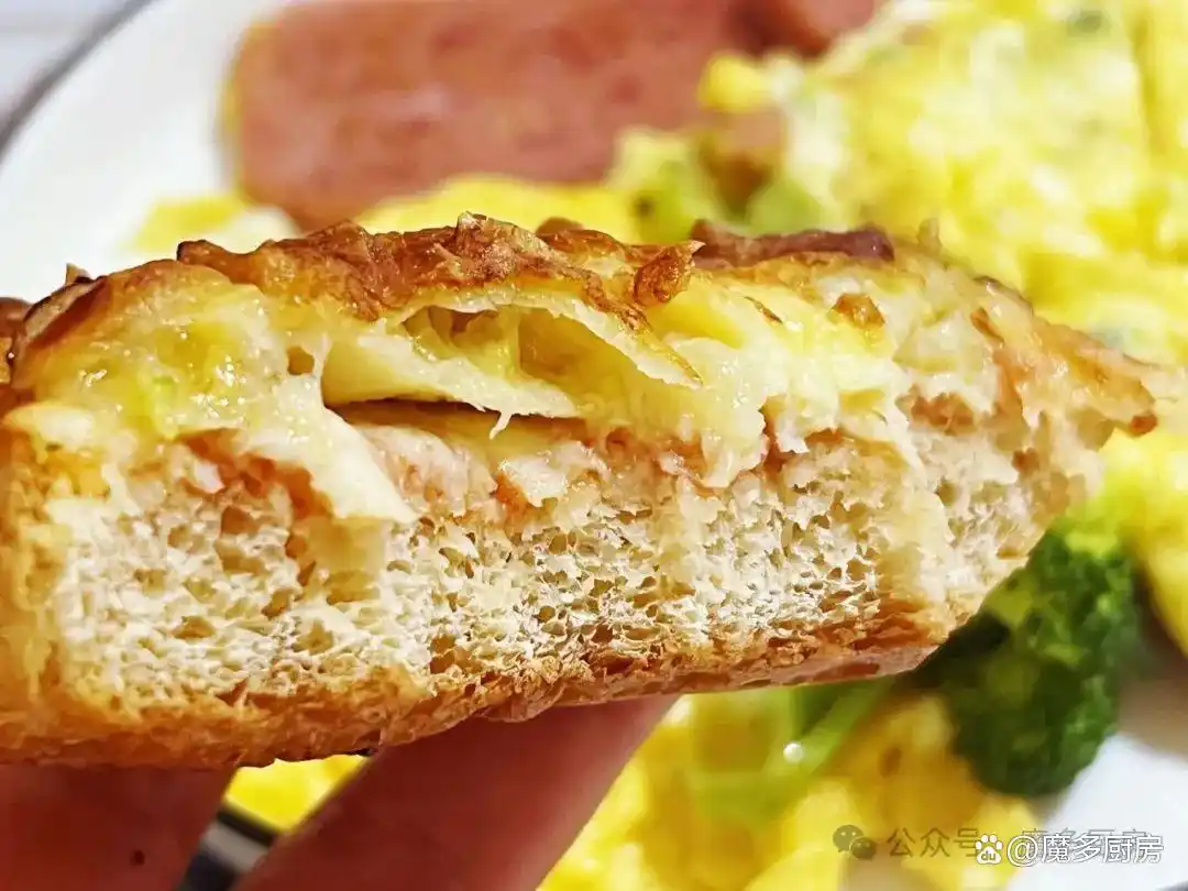 香蕉吐司披萨制作教程_早餐机烤哪种面包_面包机一键式面包做法