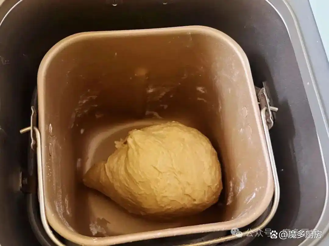 香蕉吐司披萨制作教程_早餐机烤哪种面包_面包机一键式面包做法