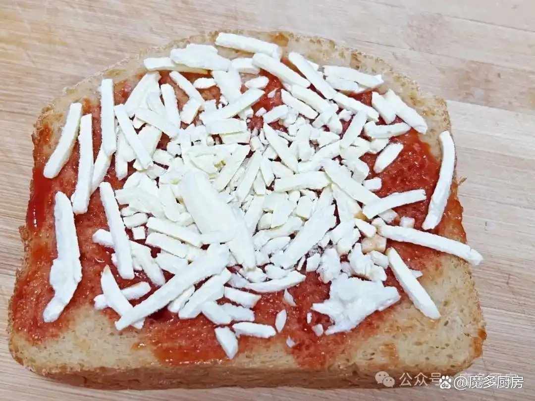 面包机一键式面包做法_早餐机烤哪种面包_香蕉吐司披萨制作教程