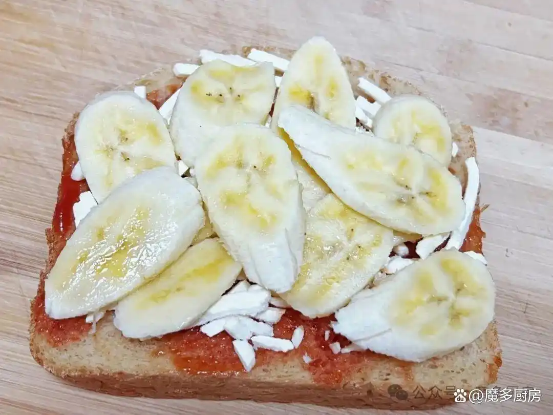面包机一键式面包做法_香蕉吐司披萨制作教程_早餐机烤哪种面包