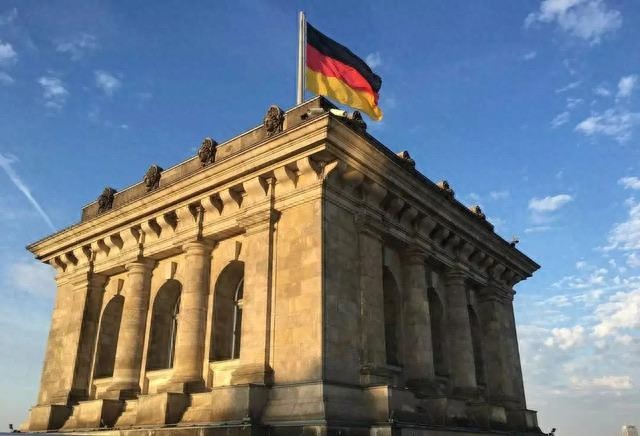 德国创业移民失败_德国五年入籍新规_德国快速入籍政策废除