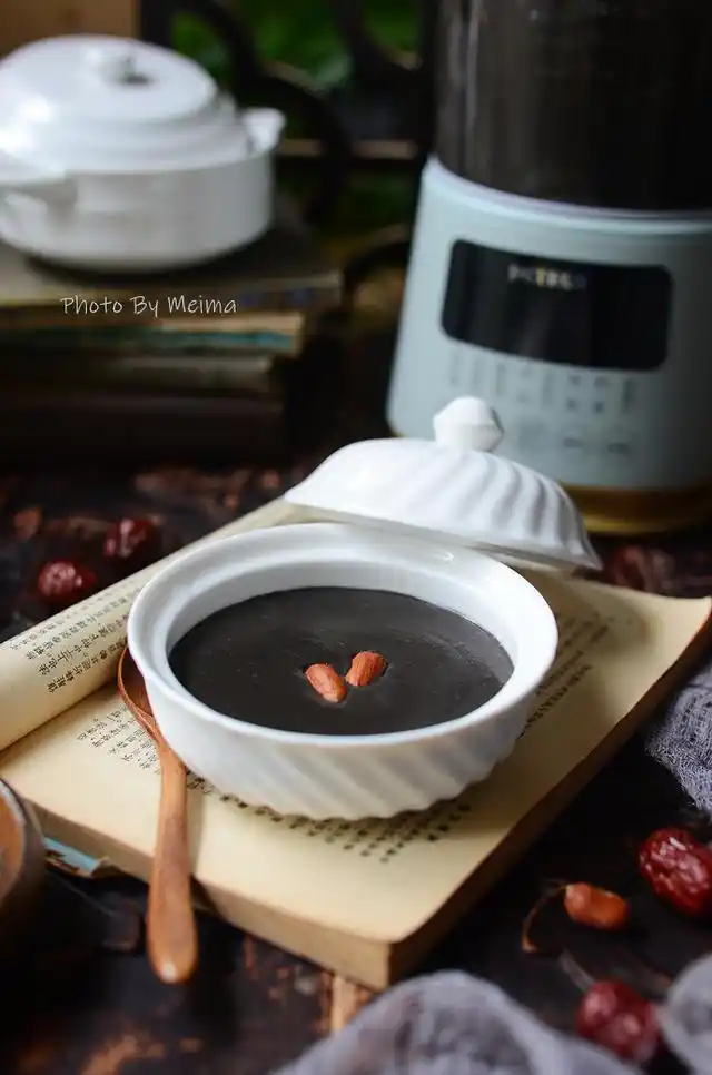 自制黑芝麻糊食谱_养生黑芝麻糊做法_破壁机芝麻糊的做法