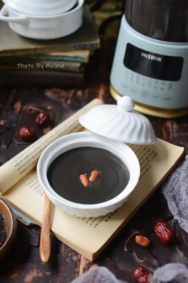 养生黑芝麻糊做法_破壁机芝麻糊的做法_自制黑芝麻糊食谱