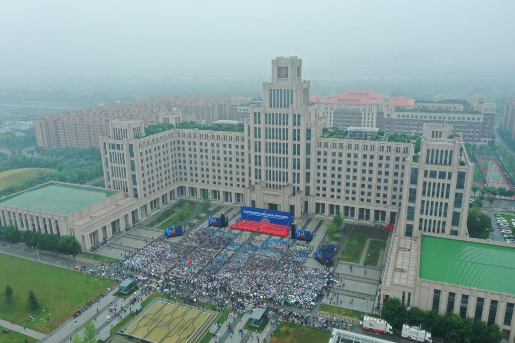 西安交大2023届研究生优秀毕业生表彰_西安交通大学2023届研究生毕业典礼_西安交通大学毕业