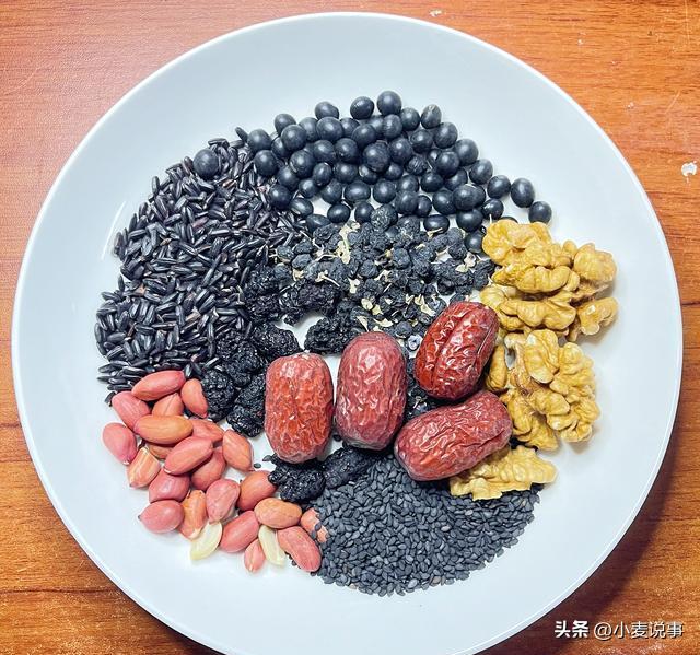 五谷杂粮豆浆配方_破壁机豆浆_液体杂粮饭制作方法