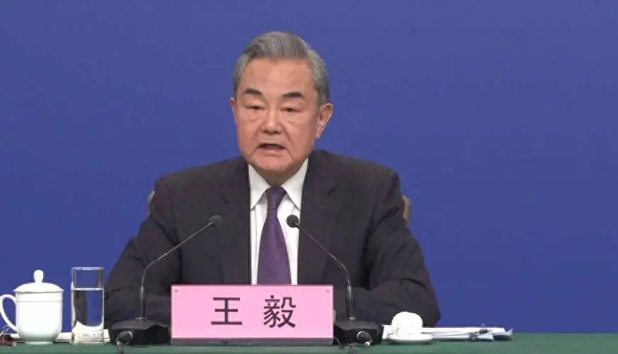 北京外国语学院毕业_北京外国语大学毕业的_北京外国语学院毕业去向