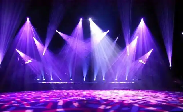 调光台作用原理_舞台灯控台排列_舞台灯光控制方式