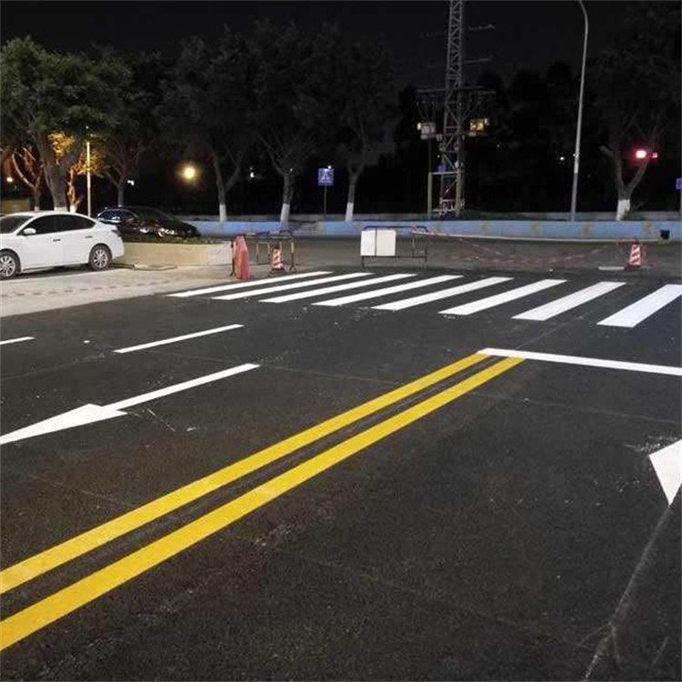 防撞桶批发_铸钢减速带_移动铁马