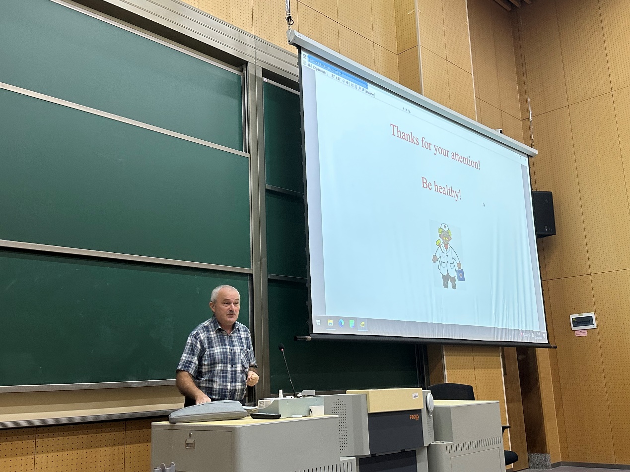 深圳北理莫斯科大学_物理与医学跨学科融合_深圳北理莫斯科大学物理数学系讲座