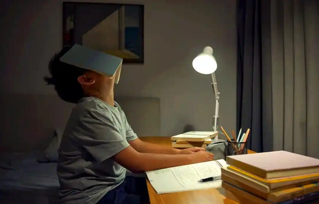 大路灯 特点与功能_大路灯使用_大路灯 护眼功能 探讨