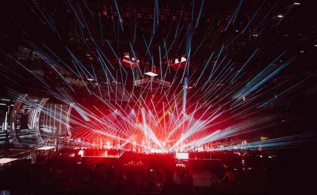 电脑舞台灯_舞台切割灯应用_舞台电脑切割灯原理