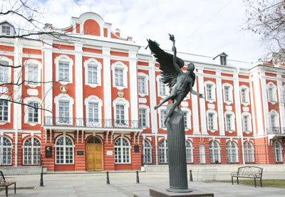 北京外国语大学学生_北京外国语大学PASS多语种留学课程_俄罗斯本科留学课程