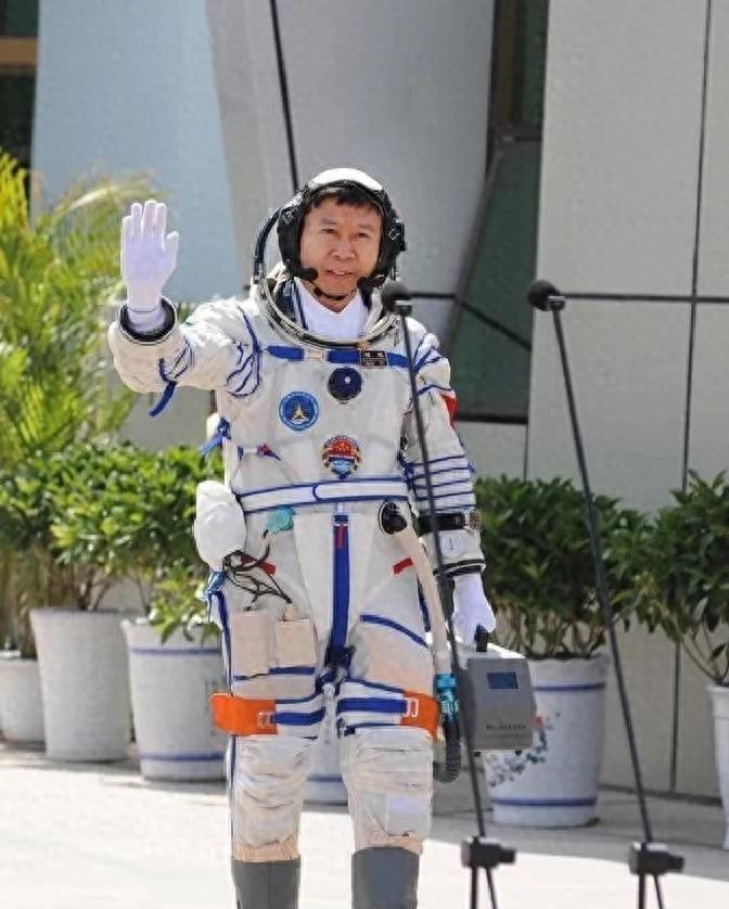 北航航天人才培养_北京航空航天大学校友_北航航天精神传承