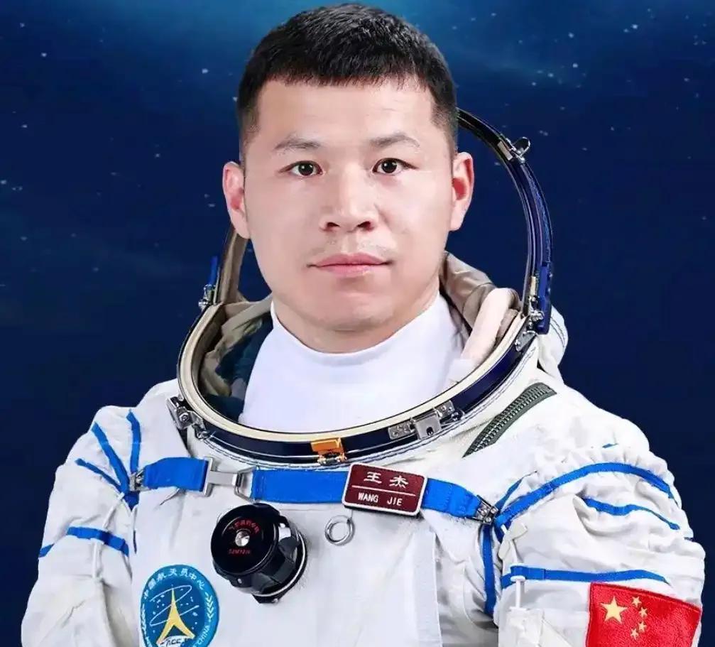 北航航天人才培养_北航航天精神传承_北京航空航天大学校友