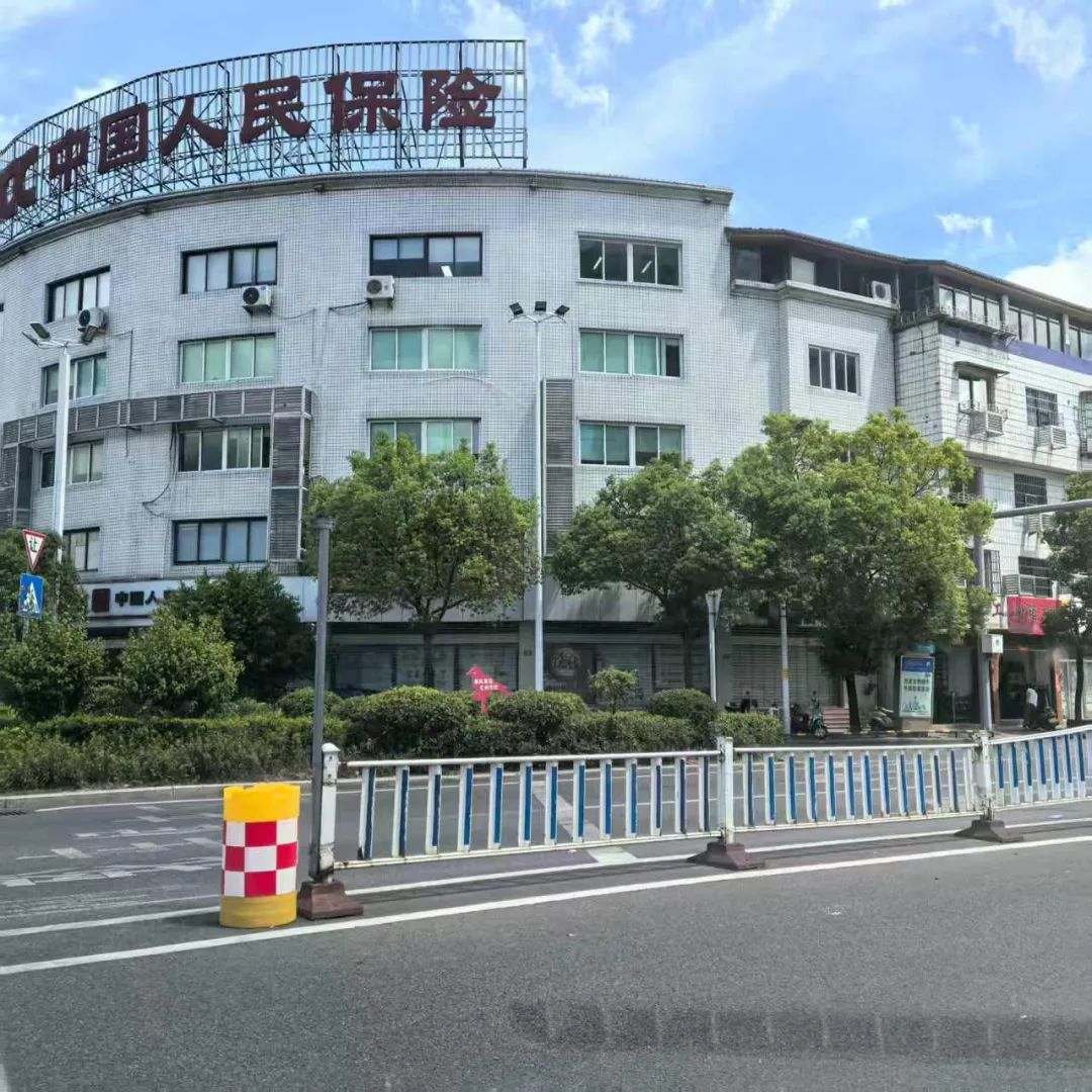 反光防撞桶_防撞桶作用_光亮护行专项行动