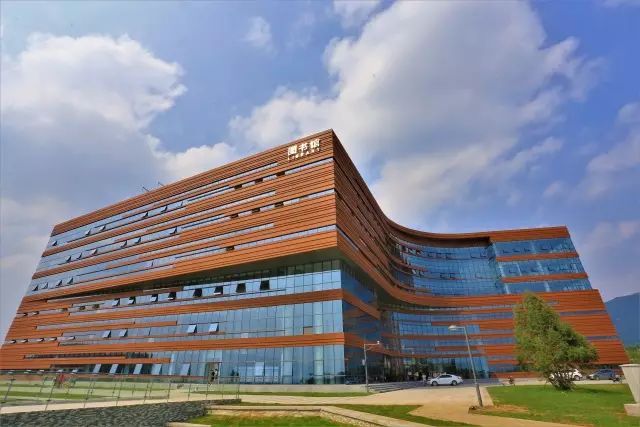 北京师范大学介绍_北京师范大学世界排名_北京师范大学学生