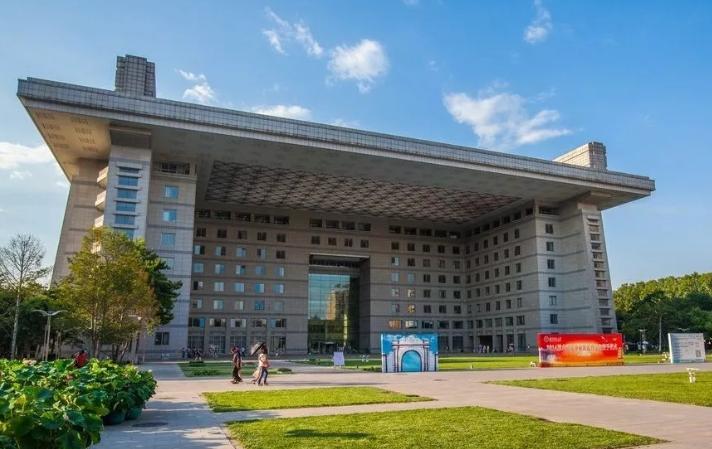 北京师范大学学生_北京师范大学介绍_北京师范大学世界排名