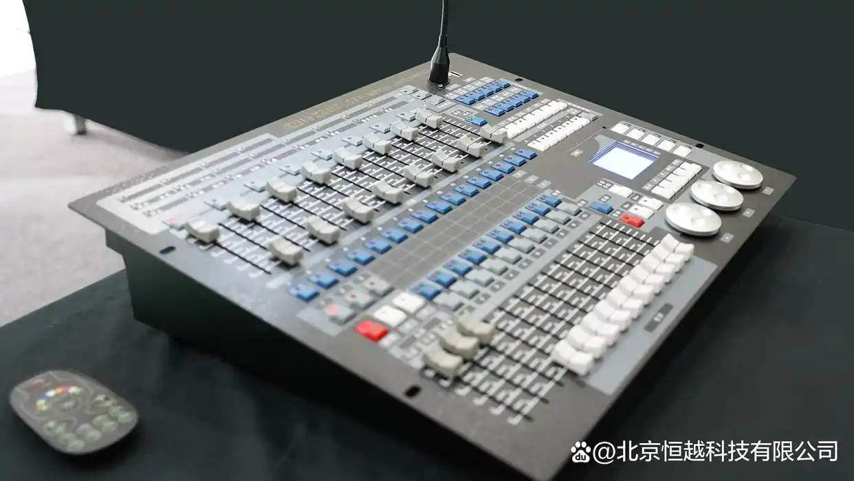 数字调光台精细控制 按键显示屏_舞台灯控台_手动调光台价格便宜 使用方便