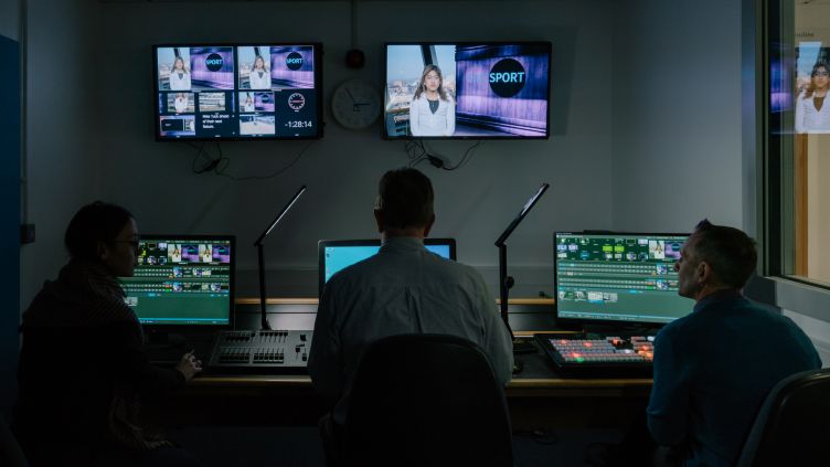 谢菲尔德大学新闻学院课程_谢菲尔德大学广播新闻学硕士申请要求_新闻传播学专业课程