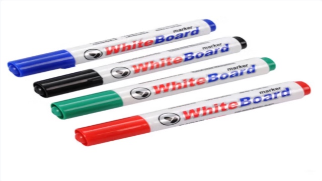 科研办公场景得力6811黑色思达白板笔_得力白板笔价格_教学中得力6817白板笔快干特性