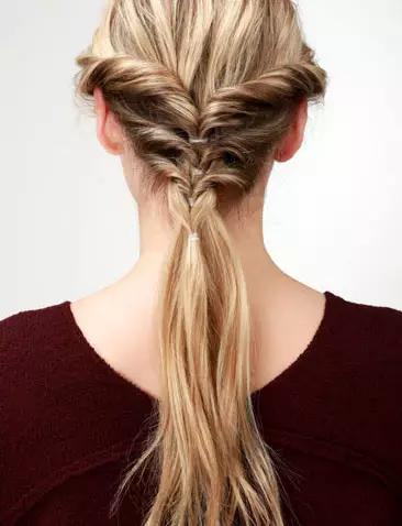 短发用卷发棒卷内扣_短卷发教程_斜刘海短卷发造型