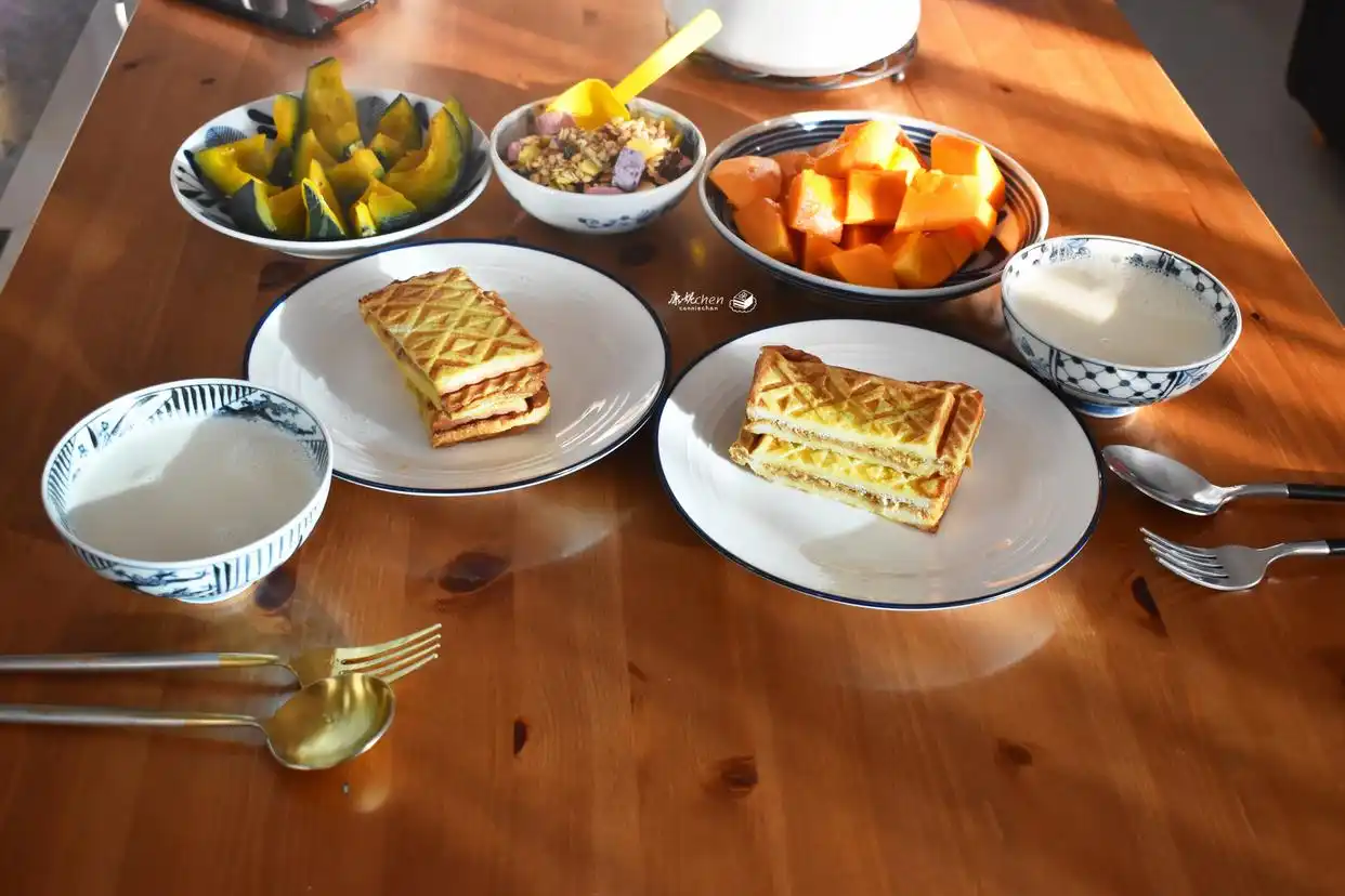 早餐搭配方案_简单营养早餐食谱_早餐机食谱图片大全