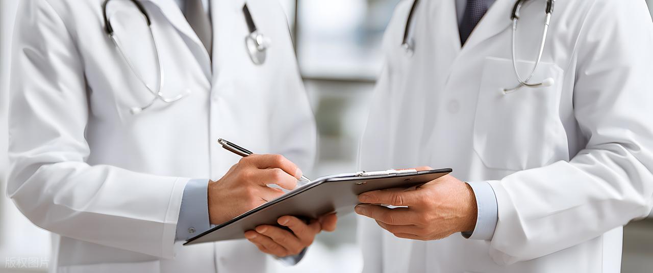 夜间频繁起夜小便_半夜突然醒来口干舌燥_晚上睡觉出虚汗