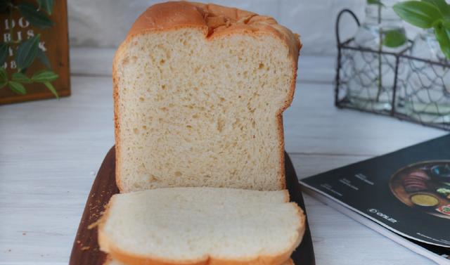 面包机蜂蜜吐司做法_面包机做吐司_早餐机烤哪种面包