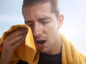 晚上睡觉虚汗原因_男性睡觉出虚汗_虚汗治疗误区