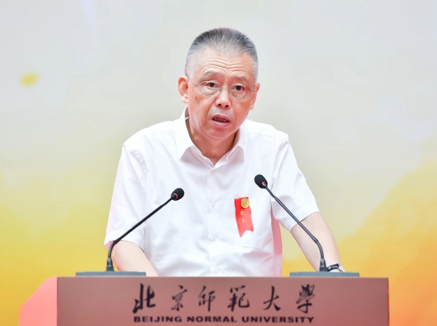 马骏校长欢迎校友_北京师范大学毕业校友返校活动_北京师范大学校友