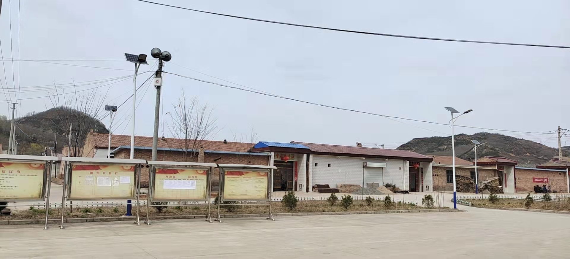 农村路灯亮化工程_大路灯安装_改善村民生活道路照明