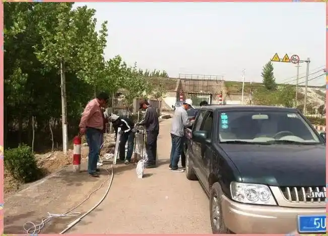 太阳能路灯安装步骤_太阳能路灯施工方案_大路灯怎么安装