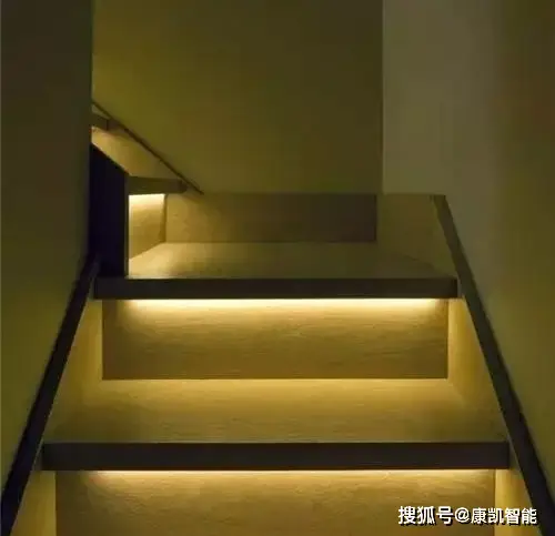 大路灯如何安装_安装步骤_台阶灯安装教程