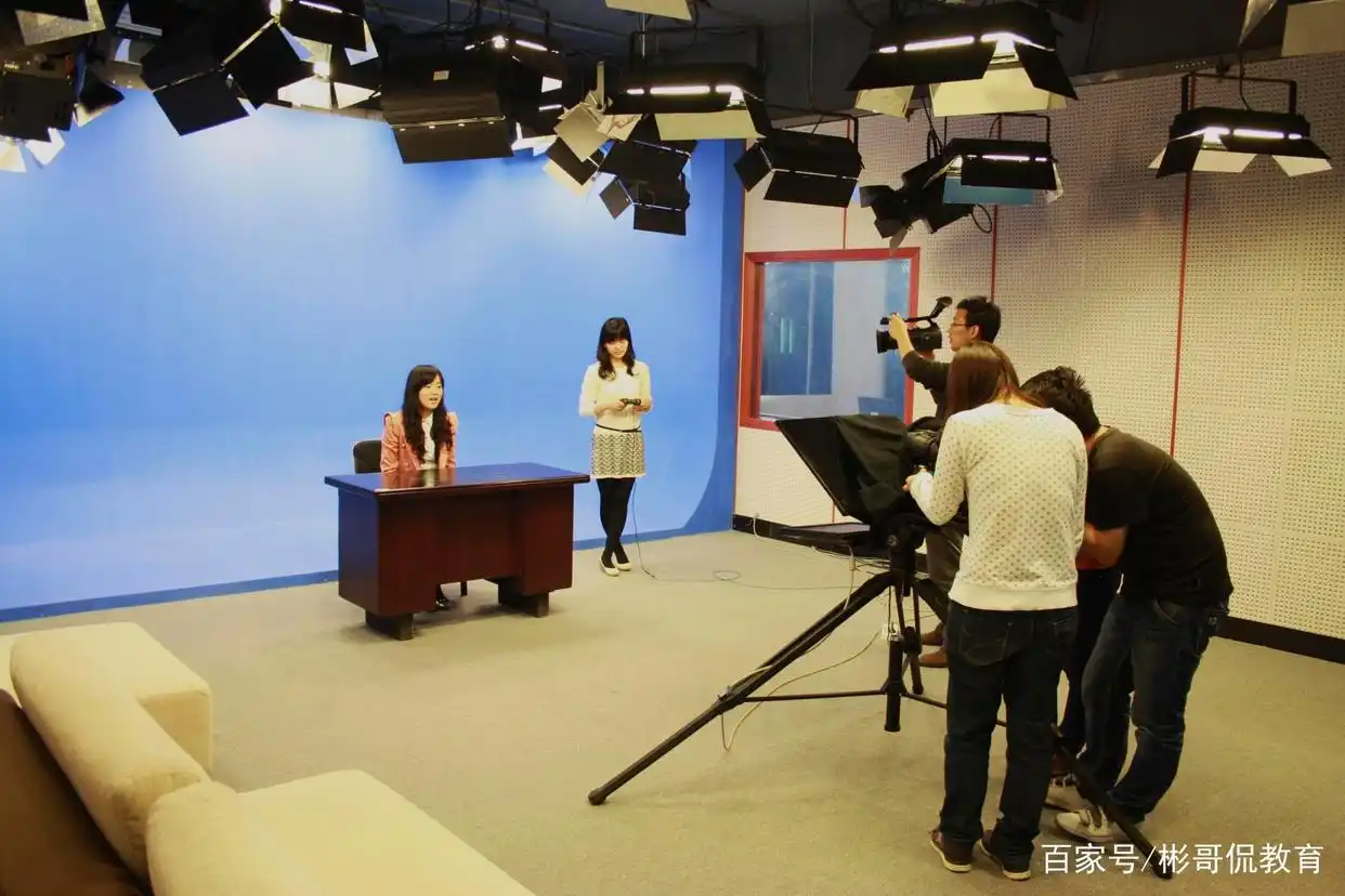 新闻传播学专业介绍_新闻学专业 文科生报考 新闻传播学