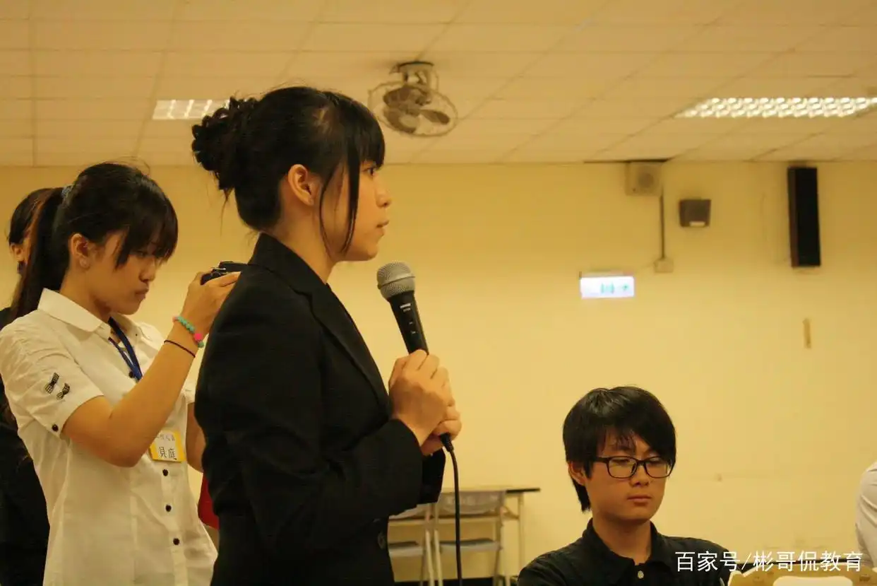 新闻学专业 文科生报考 新闻传播学_新闻传播学专业介绍