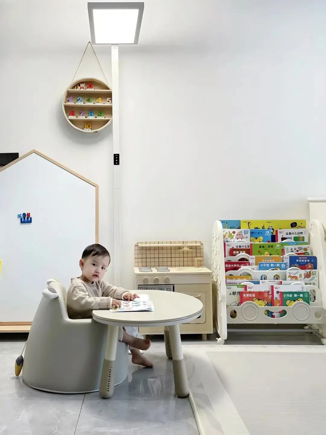 大路灯 4999元 上下双光源护眼灯_大路灯体验