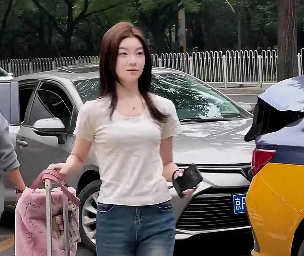 北京电影学院新生颜值_北京电影学院学生_北影新生外貌同质化现象