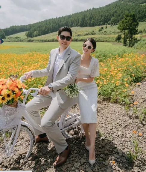 轻婚纱推荐_轻婚纱_膝上短婚纱