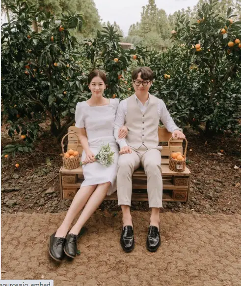 轻婚纱推荐_膝上短婚纱_轻婚纱