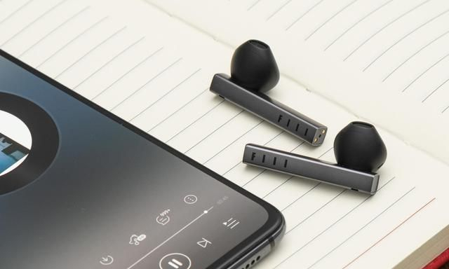 路灯下的大女孩崔子格_路灯基础电缆穿线管大弯头_大路灯上手