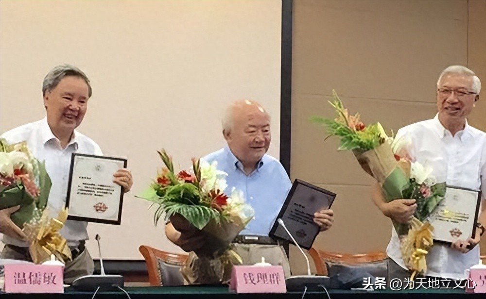 钱理群温儒敏吴福辉合著中国现代文学三十年_钱理群温儒敏吴福辉的著作及研究领域_中国现代文学三十年 复习资料