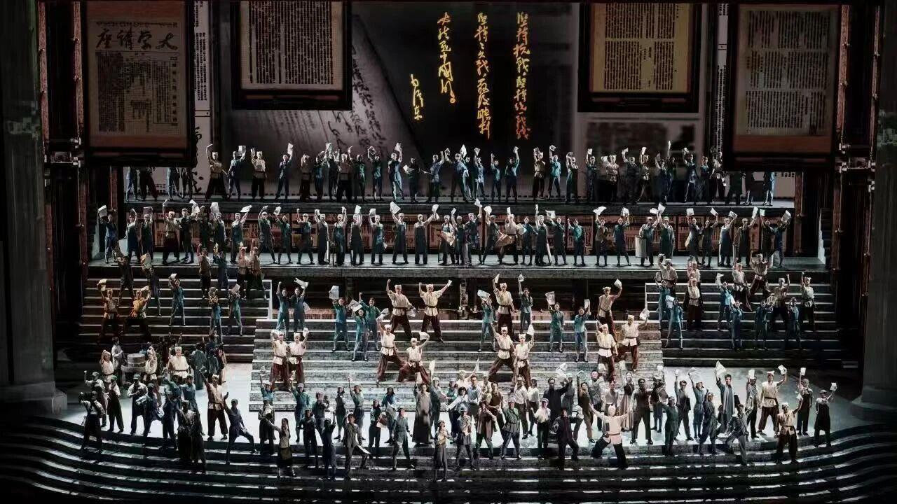 高速摄像机慢镜头再现抗战历史悲壮感_电视转播电影级讯道摄像机捕捉演员表情细节_讯道