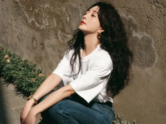 卷发棒尺寸选择_水波纹卷发造型_怎样用卷发棒卷梨花头