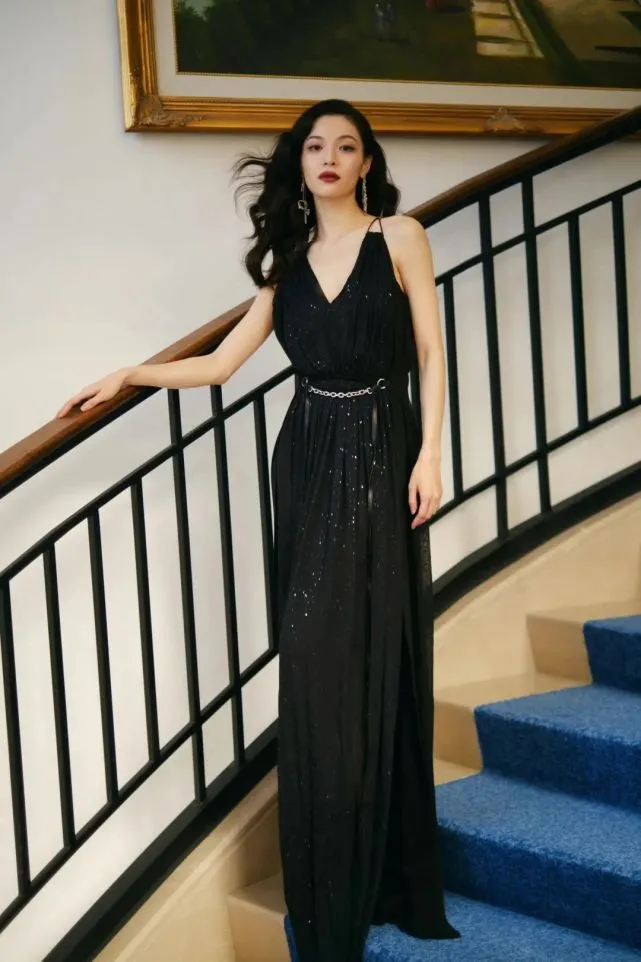 怎样用卷发棒卷梨花头_卷发棒尺寸选择_水波纹卷发造型