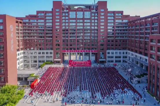 人大毕业典礼现场_中国人民大学毕业_中国人民大学2025年毕业典礼